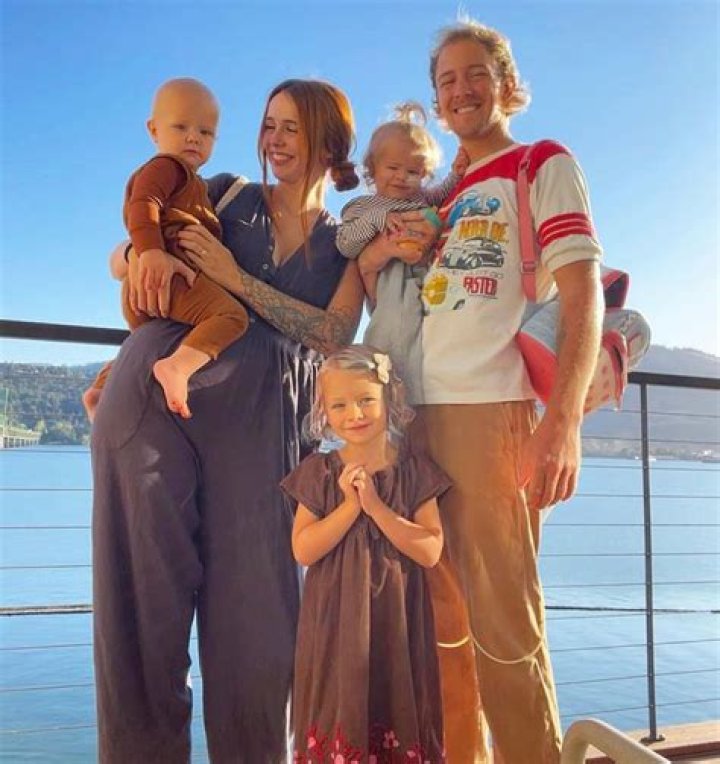 Acacia Kersey with family