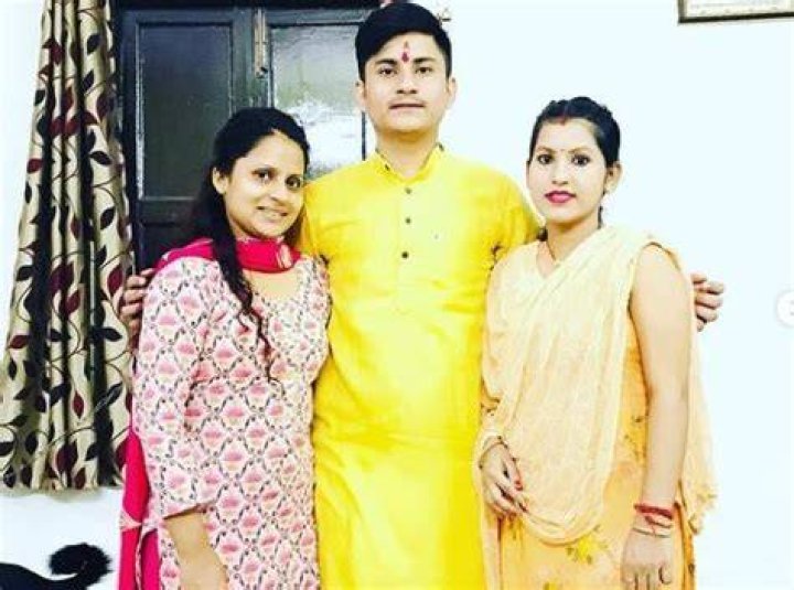 Akki Kalyan mother