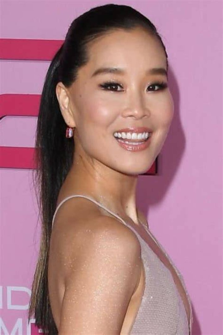 Alicia Hannah Kim is a model