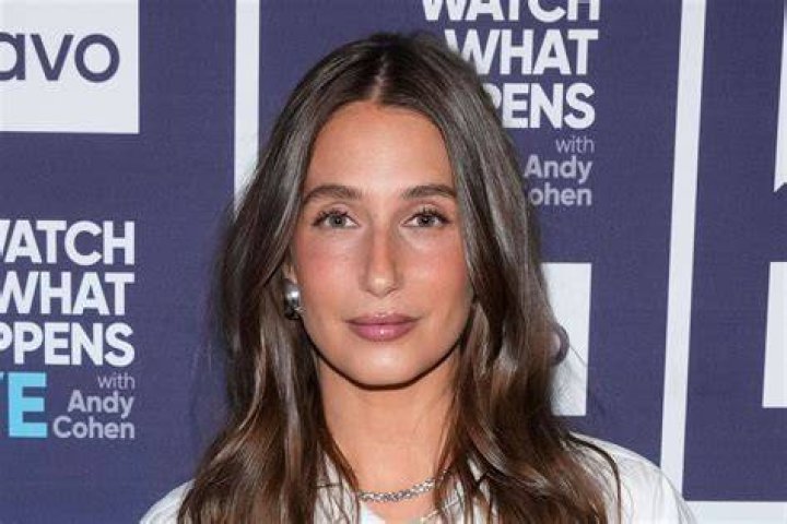 Amanda Batula became the main cast of Summer House TV show in season second