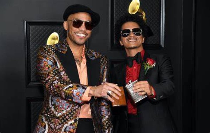 Anderson .Paak & Bruno Mars Announce "An Evening With Silk Sonic" Limited Radio Series