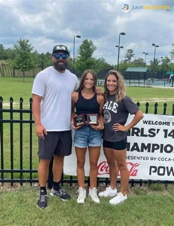 Anna Frey with her parents