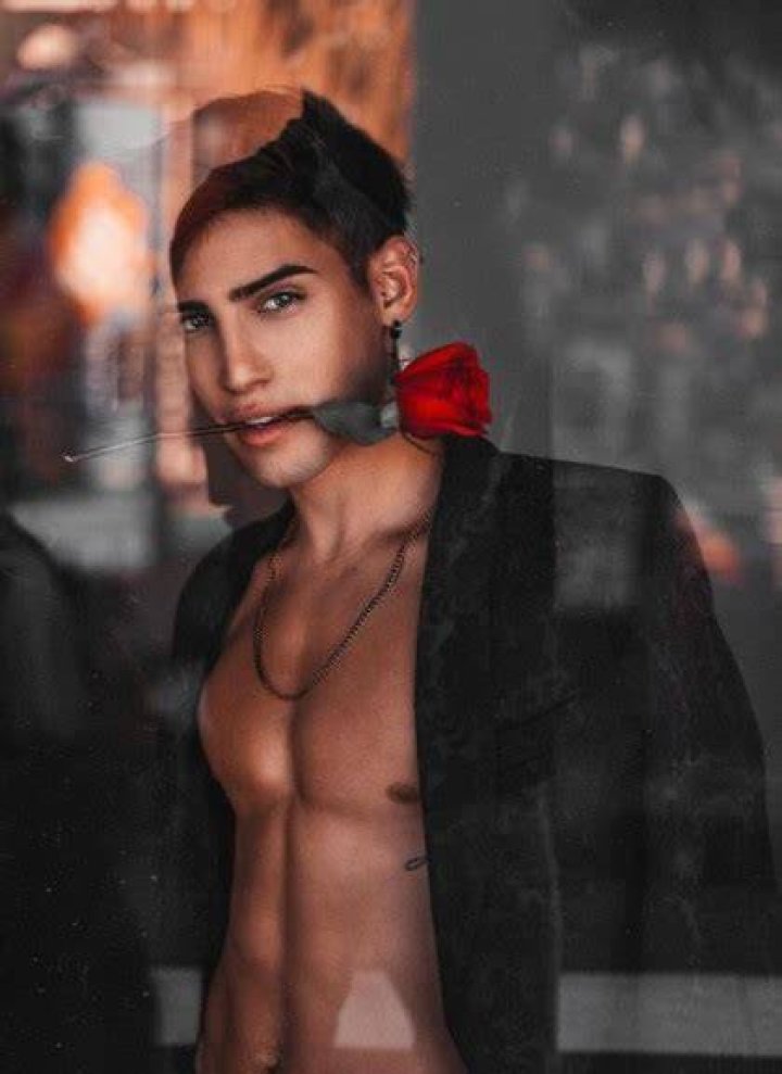Augusto Gimenez in photoshoot ny herzaimmme