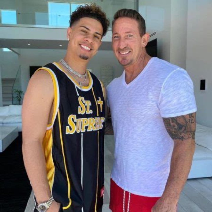 Austin Mcbroom with his dad and brother