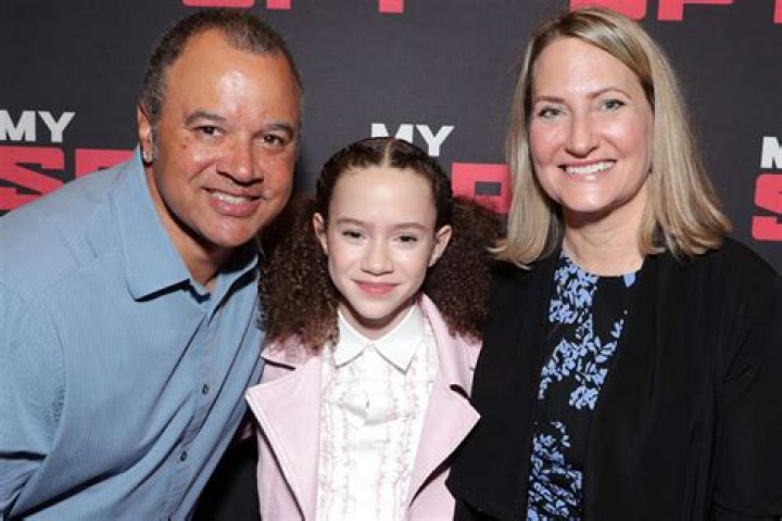 Chloe Coleman dad, mom and sister