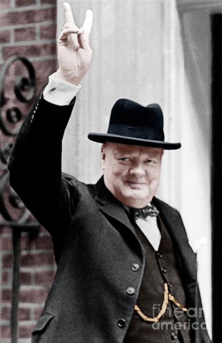 Churchill Victory Sign