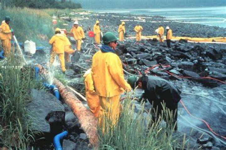 Cleanup Workers Exxon Valdez