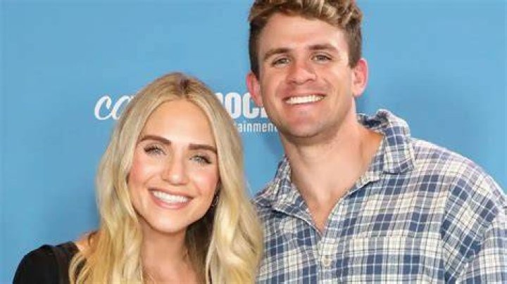 Cole LaBrant Biography, Wikipedia (Early Life & Education)