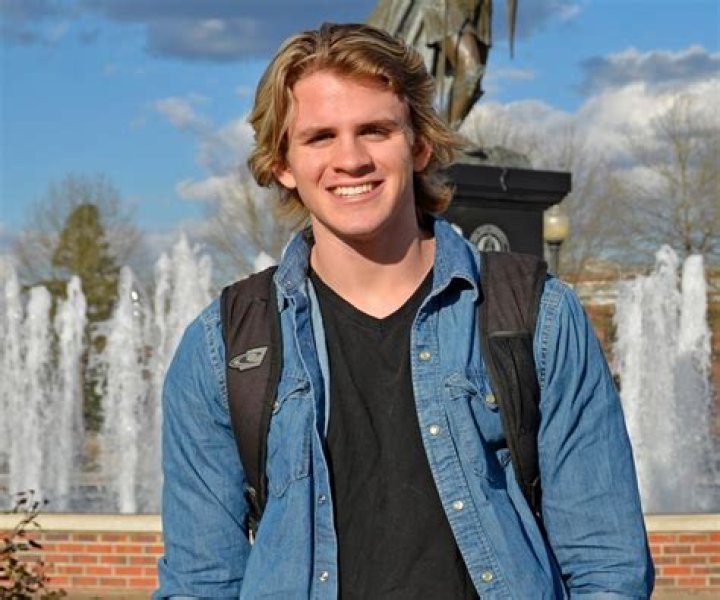 Cole Labrant facts