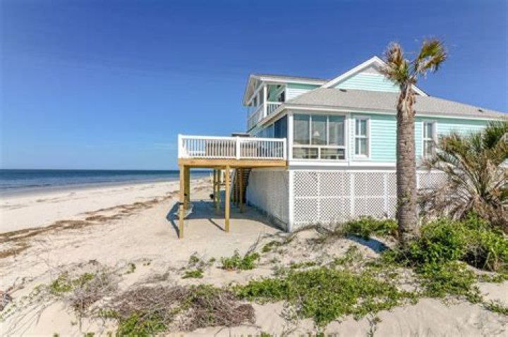 Cults Rental Beach House