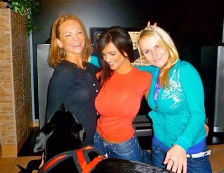Denise Milani with her mother and sister