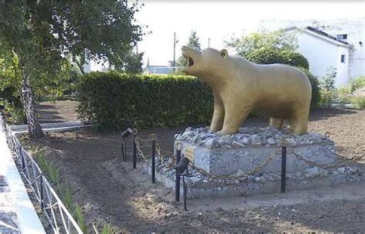 Ekaterina Bear Statue