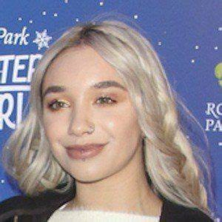 Ella Baig Age, Birthday & Zodiac Sign
