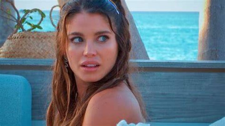 Flavia Laos appeared in Too Hot To Handle