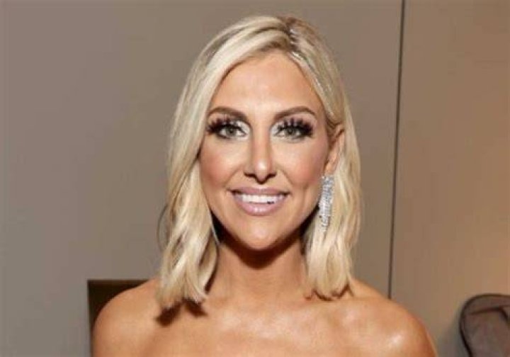 Gina Kirschenheiter height