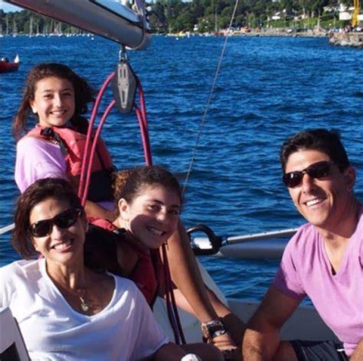 Gustavo Arnal Son, Daughters & Personal Life