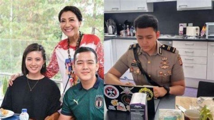 Hafiz Prasetia Akbar with his parents and sister