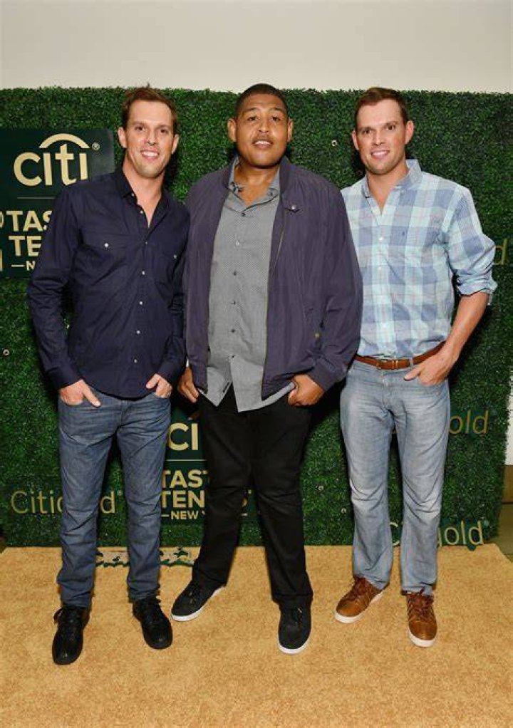 How tall is Omar Benson Miller