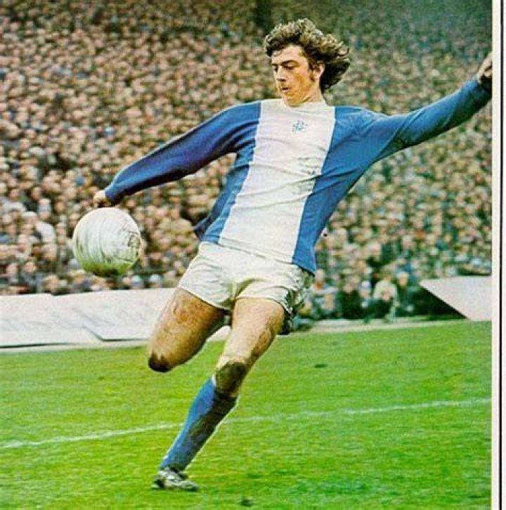 How tall is Trevor Francis