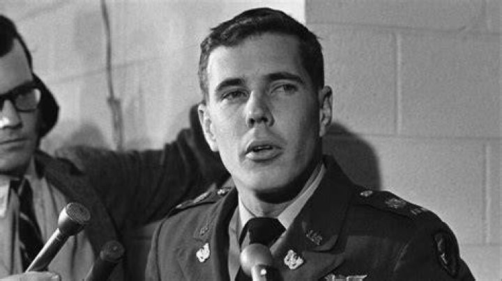 Hugh Thompson In My Lai