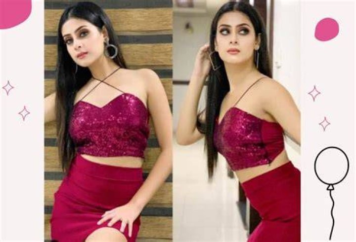 Isha Malviya height