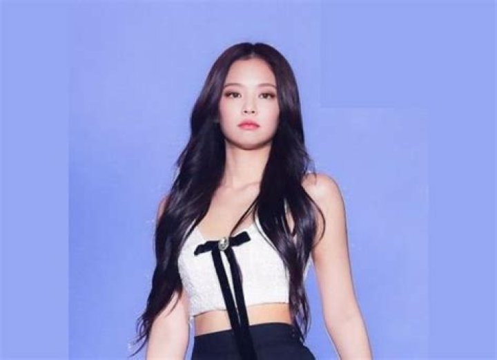 Jennie Ruby Jane height