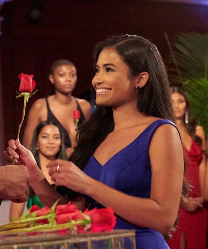 Jessenia Cruz participated in Bachelor in Paradise