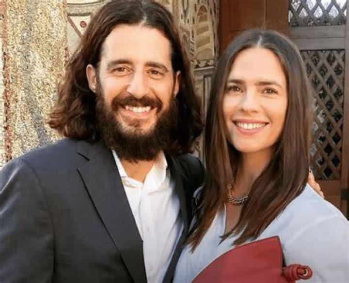 Jonathan Roumie with his wife