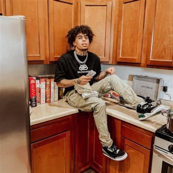 Kamrin Houser American singer, rapper, and songwriter