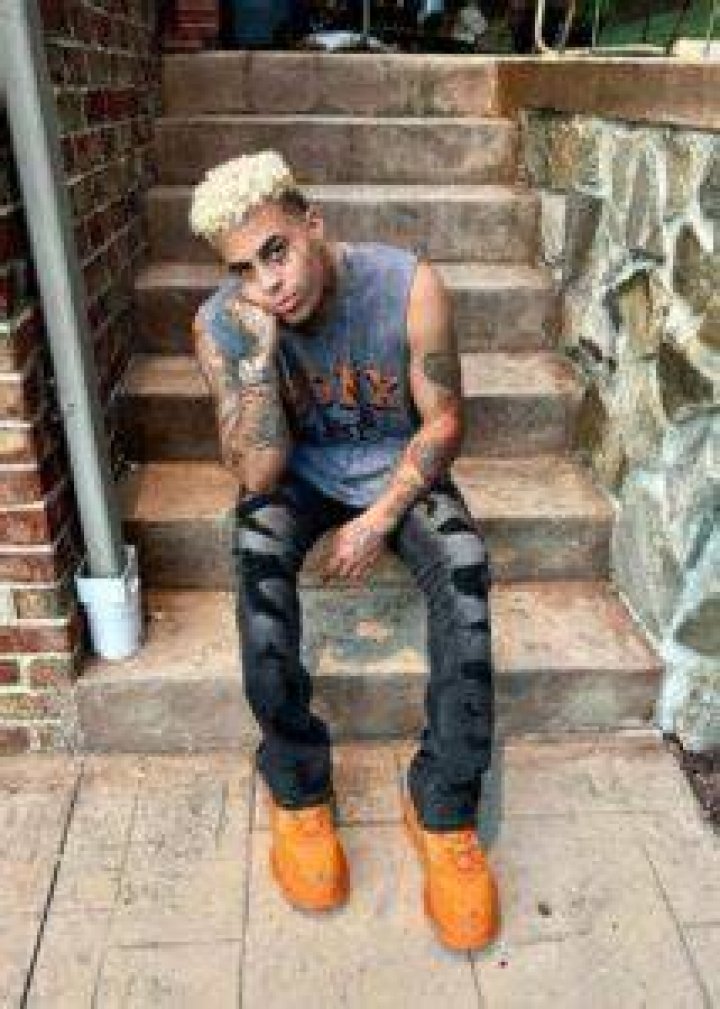 Kamrin Houser released his debut studio album in 2018