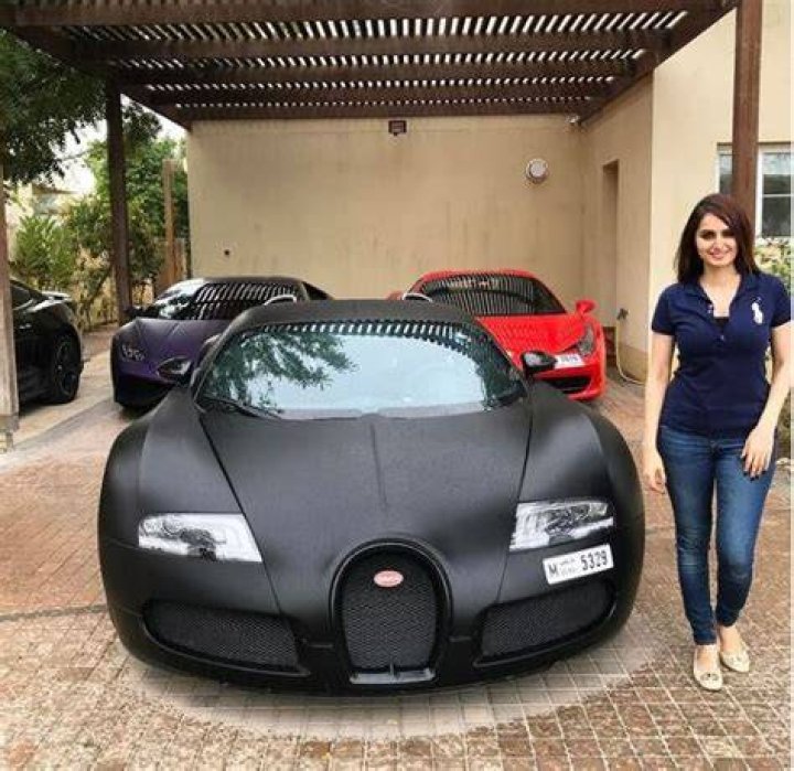 Lana Rose car collection