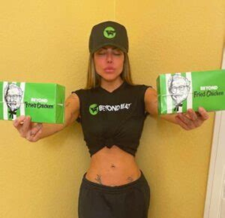 Liziane Gutierrez promotes many products