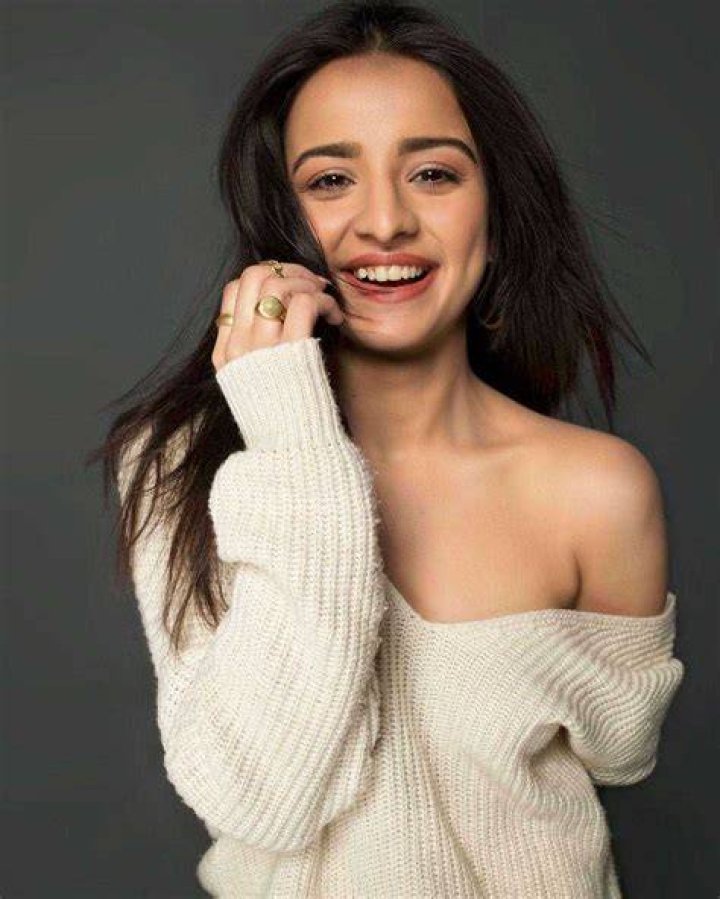 Mahima Makwana height weight