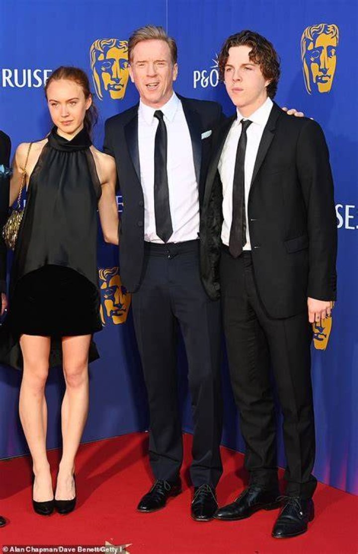 Manon McCrory-Lewis and Gulliver Lewis spotted with thier dad at Oxford Street, London