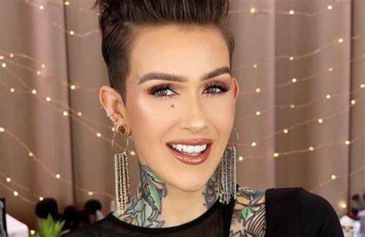 Mel Thompson started her career by working for brands such as MAC and Kelsee