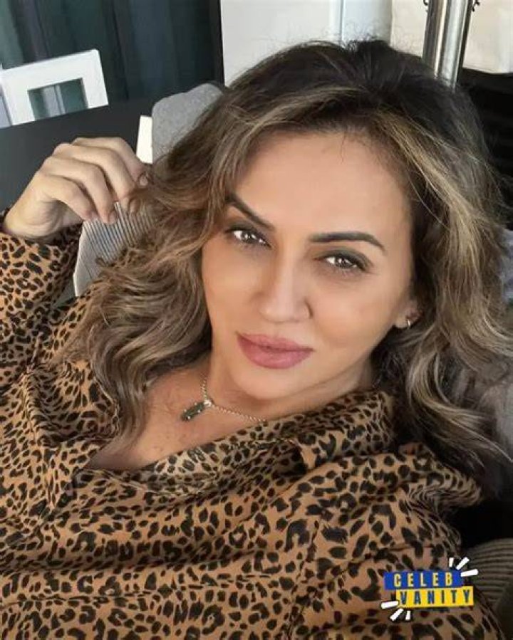 Mishel Karen facts