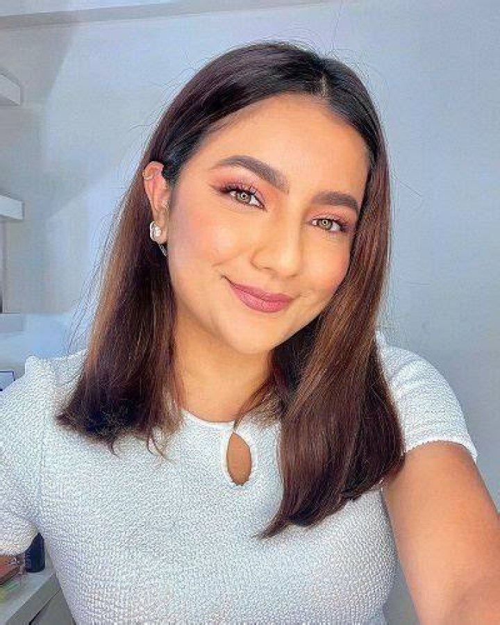 Mrunal Panchal is a makeup artist