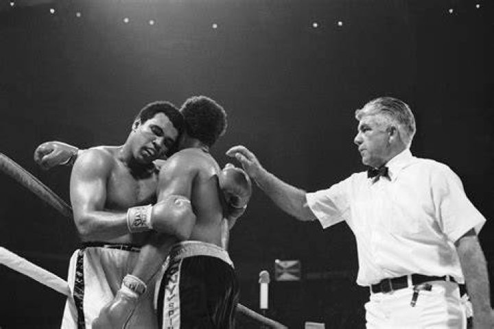 Muhammad Ali Becomes The Heavyweight Champion