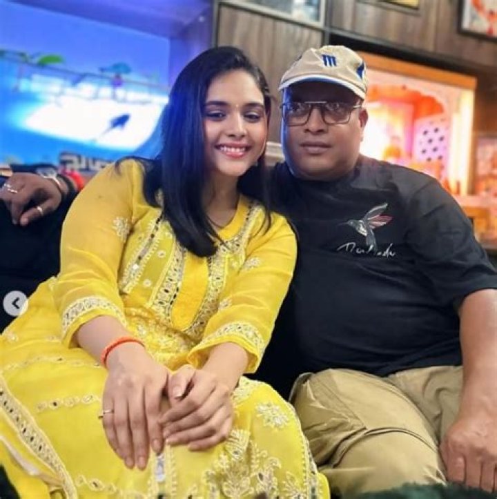 Muskan Bamne father and mother