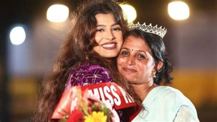 Muskan Sharma with her mother