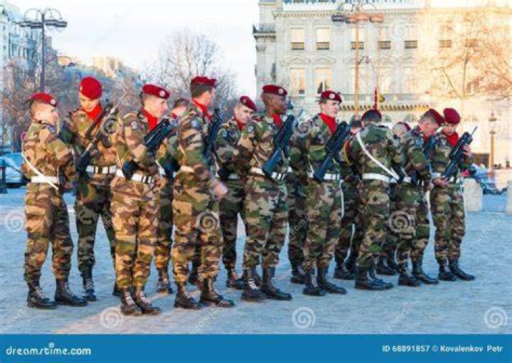 Paratroopers In France