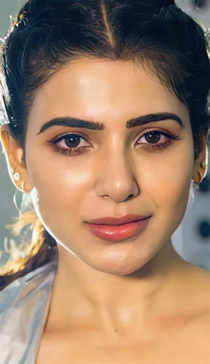 Samantha's first IG post
