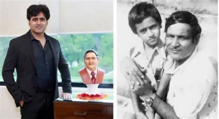 Sanjeev Juneja with his father