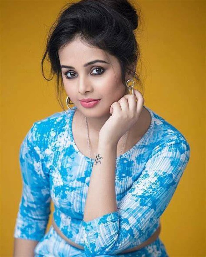 Shivani Rangole wiki