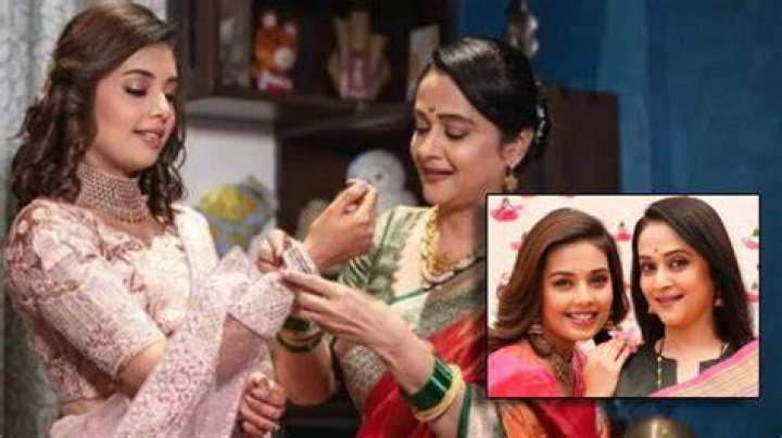 Shivani Rangole with her mother