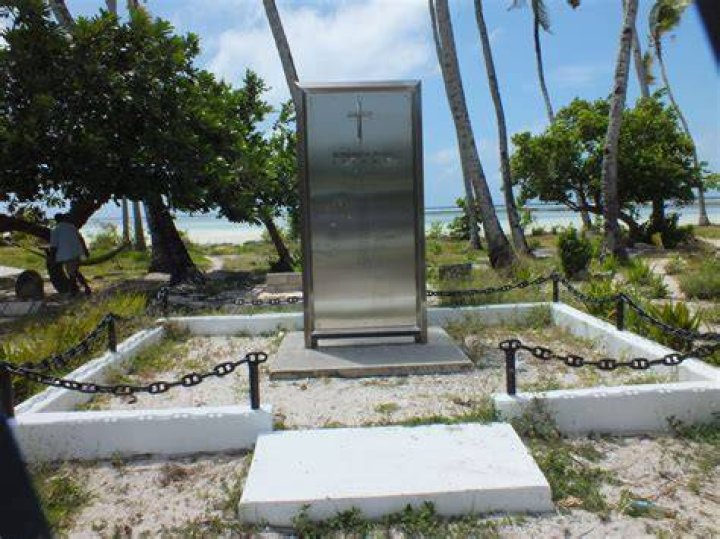 Soldiers Grave On Betio Island