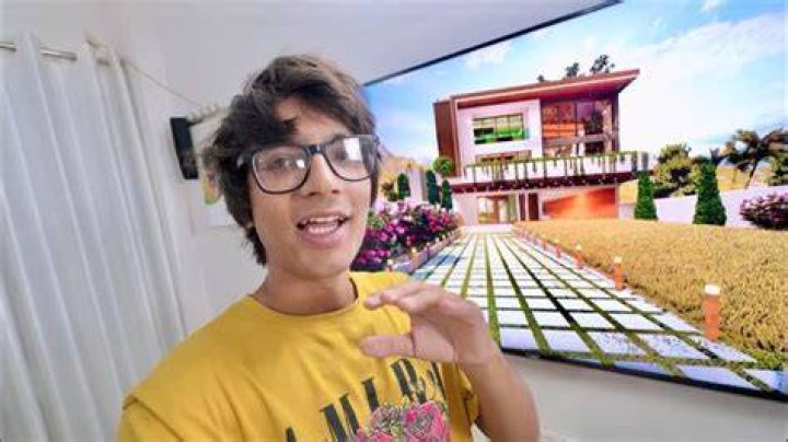 Sourav Joshi height