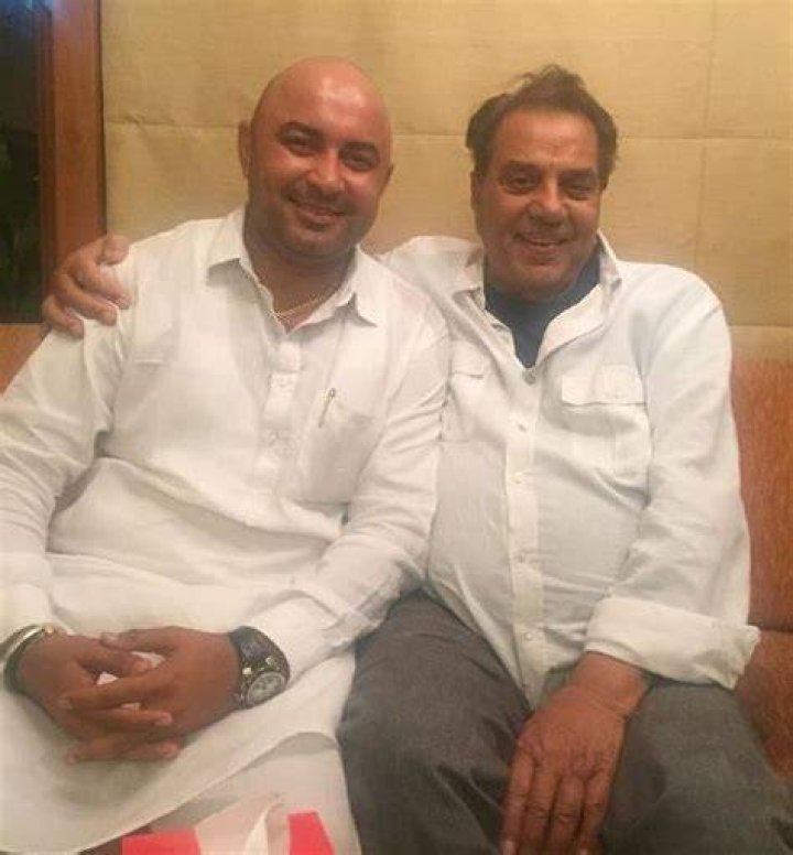 Sudhir Sangwan met various celebrities