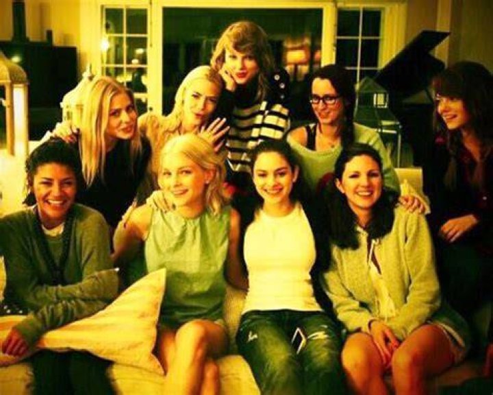 Taylor with her friends