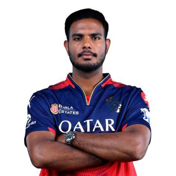 Yash dayal bowler